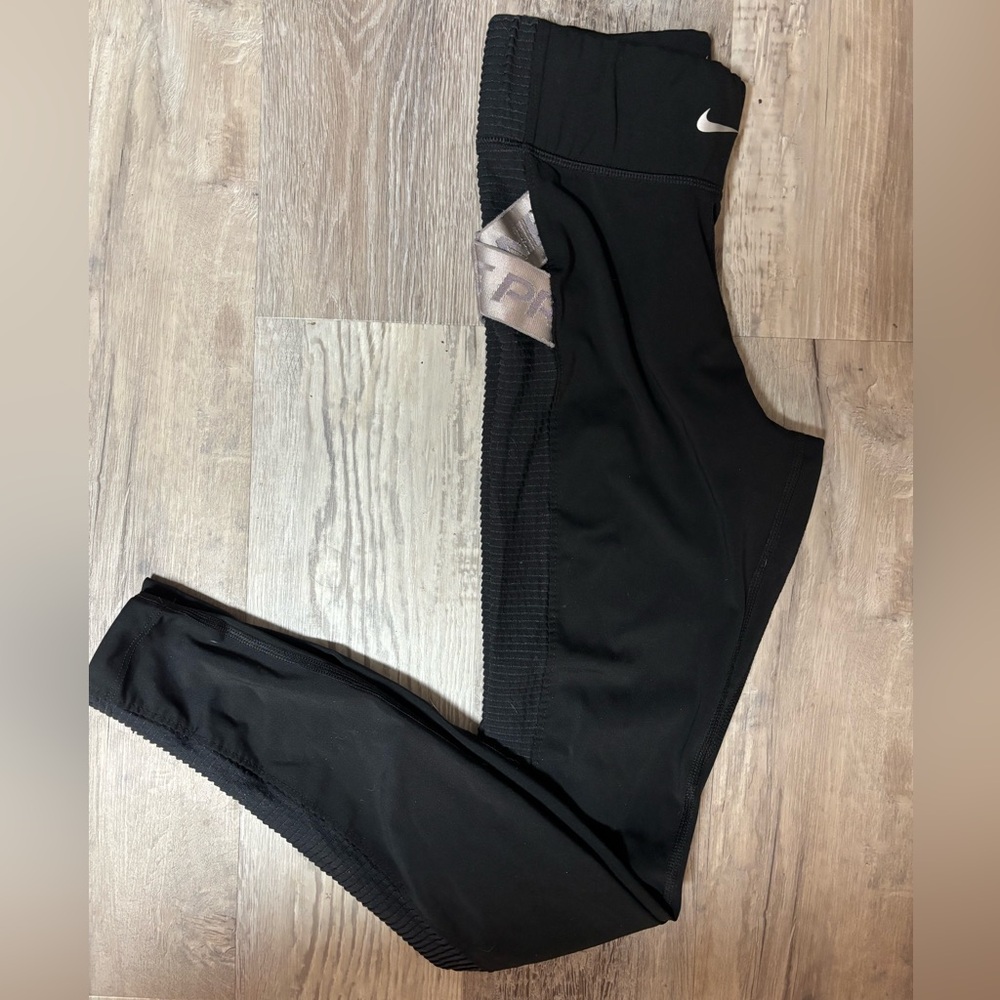 Nike Black and Silver Spandex Leggings